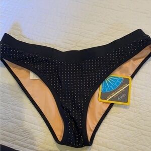 NWT - Fabletic’s Women’s Valentina Swim Bottoms (Black with Coral Inside, Large)